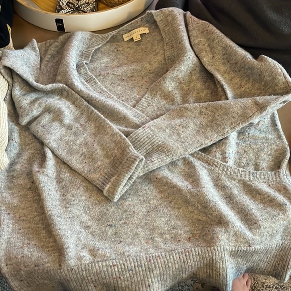 Wool sweater - Picture 3 of 3